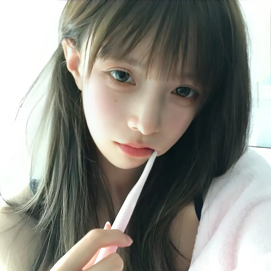 那女孩是谁